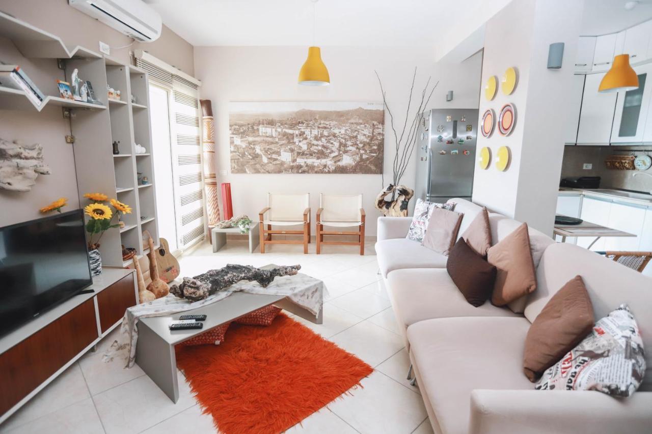 Large Apartment Near The Seaside Boulevard Lungomare Vlorë Extérieur photo